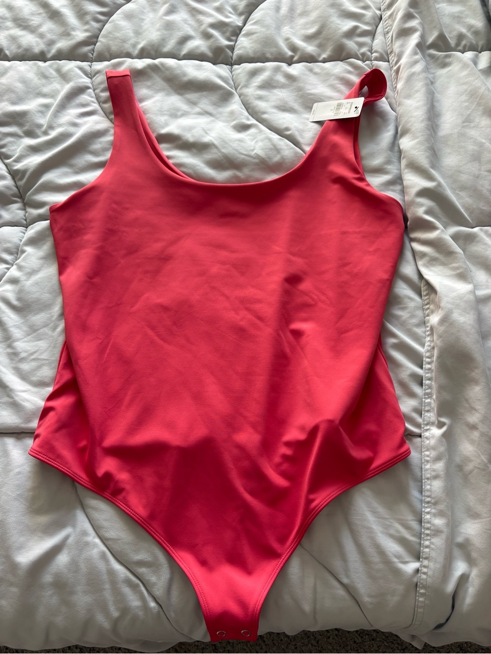 Women’s body contour bodysuit